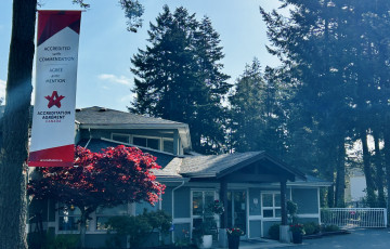 Woodgrove Manor exterior